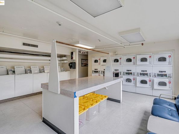 4 Admiral Drive 226, Emeryville CA 94608