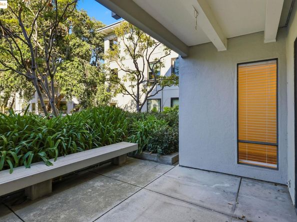 4 Admiral Drive 226, Emeryville CA 94608