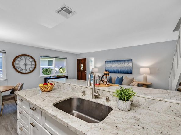 2207 Segundo Ct 2, Pleasanton CA 94588