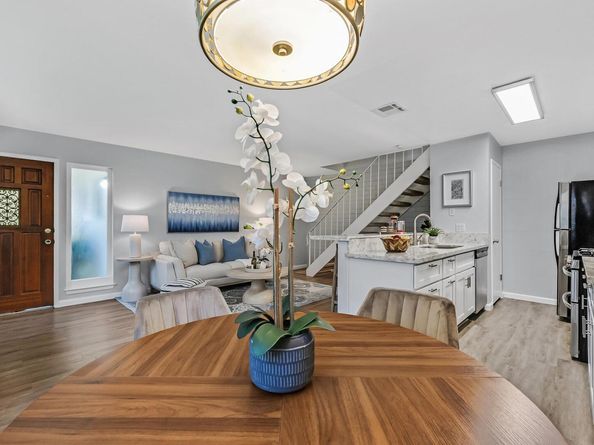 2207 Segundo Ct 2, Pleasanton CA 94588