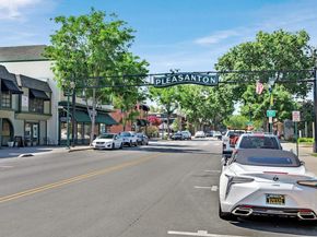 2207 Segundo Ct 2, Pleasanton CA 94588