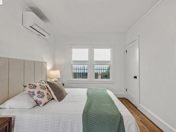 1515B Derby Street, Berkeley CA 94703