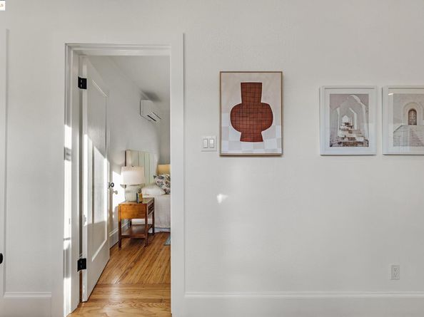 1515B Derby Street, Berkeley CA 94703