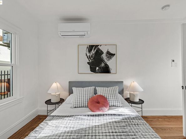 1515B Derby Street, Berkeley CA 94703