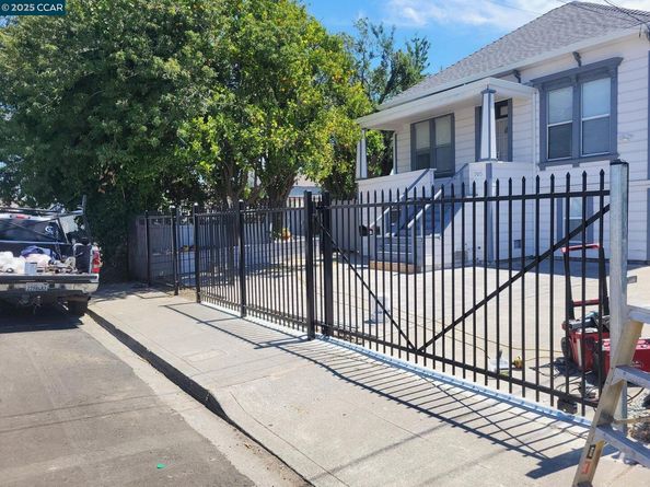 Undisclosed Address #41116509, San Leandro CA 94577