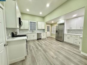 Undisclosed Address #41116509, San Leandro CA 94577