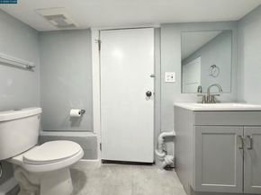 Undisclosed Address #41116509, San Leandro CA 94577