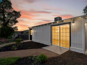 2412 Alamo St, Pinole CA 94564