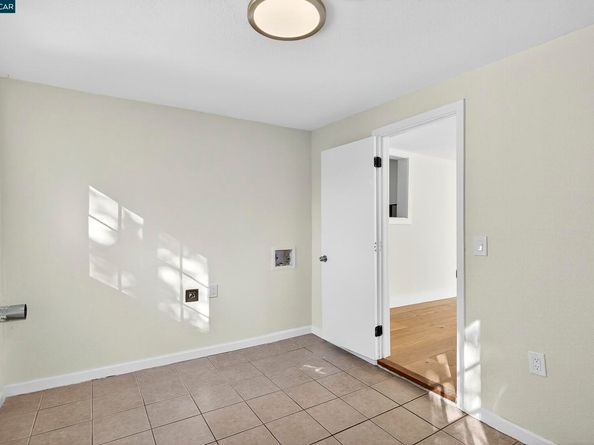 2412 Alamo St, Pinole CA 94564