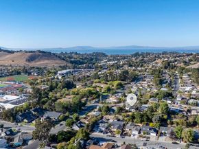 2412 Alamo St, Pinole CA 94564