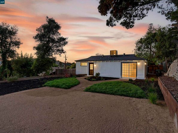 2412 Alamo St, Pinole CA 94564