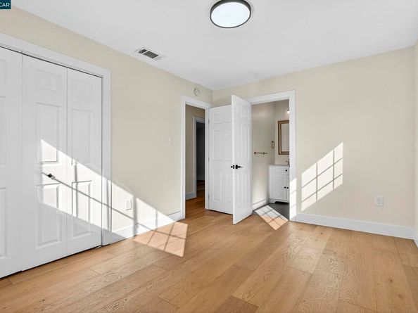 2412 Alamo St, Pinole CA 94564