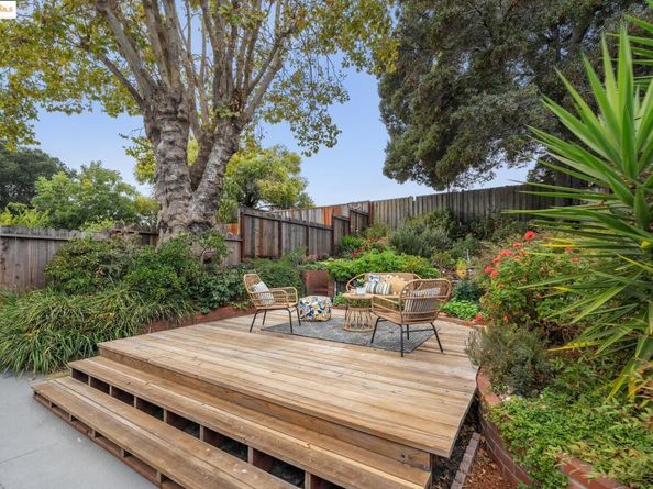 3873 Coolidge Ave, Oakland CA 94602