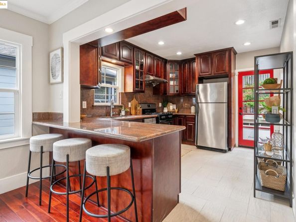 3873 Coolidge Ave, Oakland CA 94602