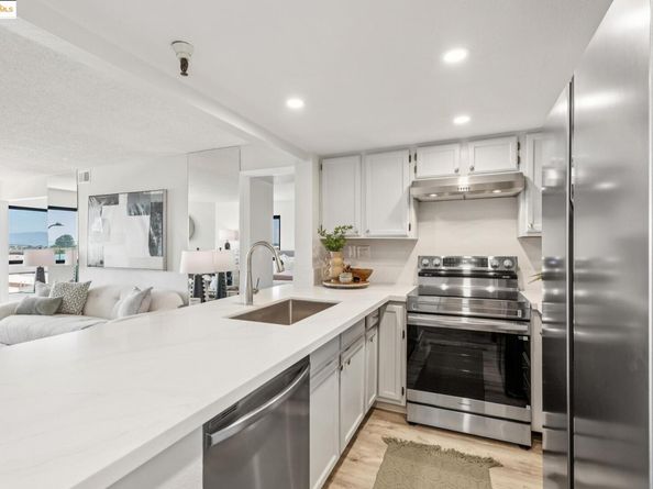 545 Pierce St 1206, Albany CA 94706
