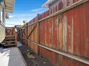 6121 Holway St, Oakland CA 94621