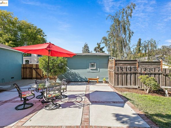 6510 Hillmont Dr, Oakland CA 94605