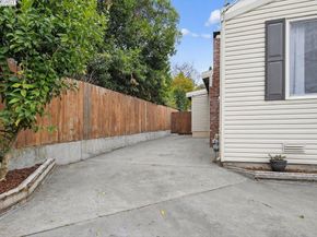 18201 Lake Chabot Rd, Castro Valley CA 94546