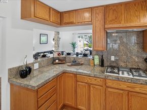 18201 Lake Chabot Rd, Castro Valley CA 94546