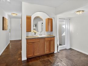 18201 Lake Chabot Rd, Castro Valley CA 94546