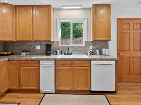 18201 Lake Chabot Rd, Castro Valley CA 94546