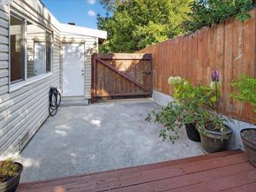 18201 Lake Chabot Rd, Castro Valley CA 94546