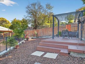 18201 Lake Chabot Rd, Castro Valley CA 94546