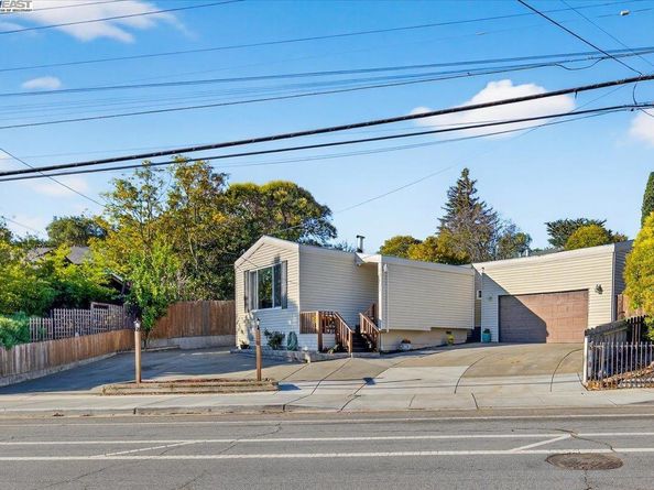 18201 Lake Chabot Rd, Castro Valley CA 94546