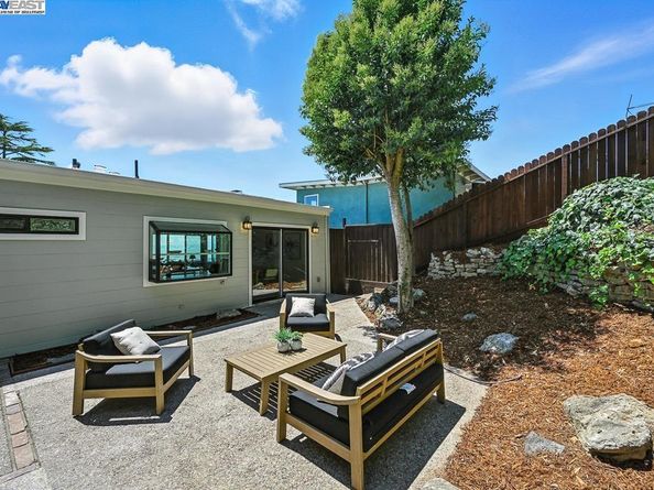411 Vassar Ave, Berkeley CA 94708