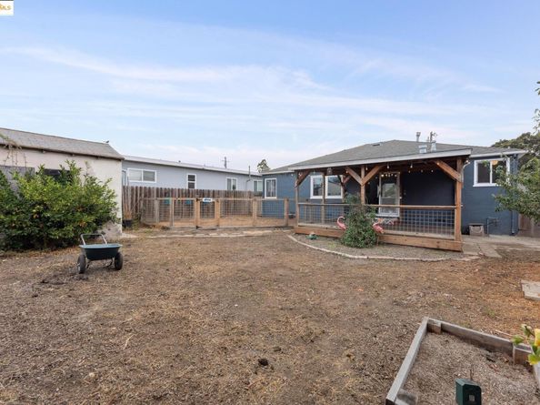 2425 Humphrey Ave, Richmond CA 94804