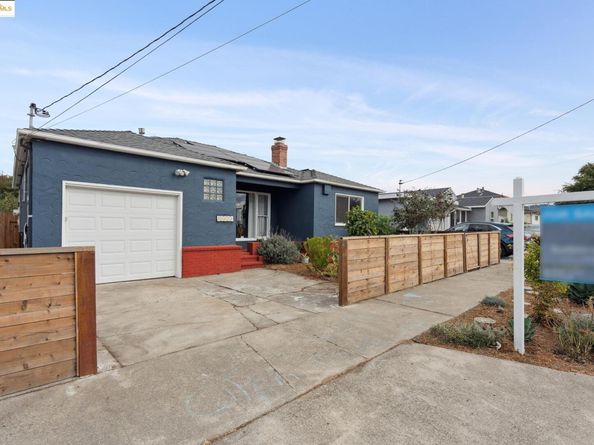 2425 Humphrey Ave, Richmond CA 94804