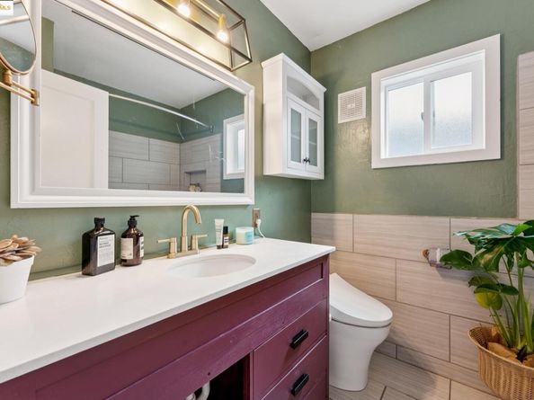 2425 Humphrey Ave, Richmond CA 94804
