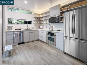 1201 Pine St 130, Oakland CA 94607