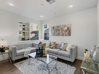 29322 Hub Ln
