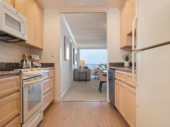 320 Vallejo Dr 47, Millbrae CA 94030