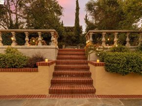 5815 Morpeth St, Oakland CA 94618