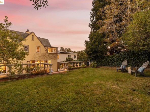 5815 Morpeth St, Oakland CA 94618