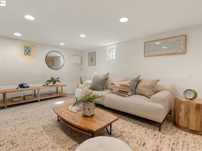5815 Morpeth St, Oakland CA 94618