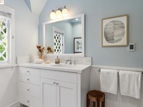 5815 Morpeth St, Oakland CA 94618