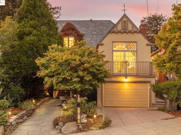 5815 Morpeth St, Oakland CA 94618