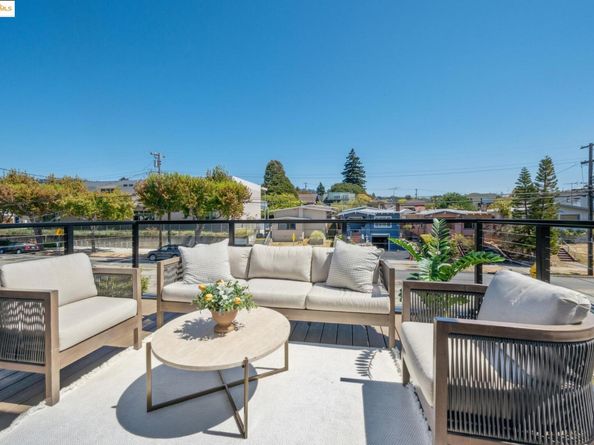 1014 Santa Fe, Albany CA 94706