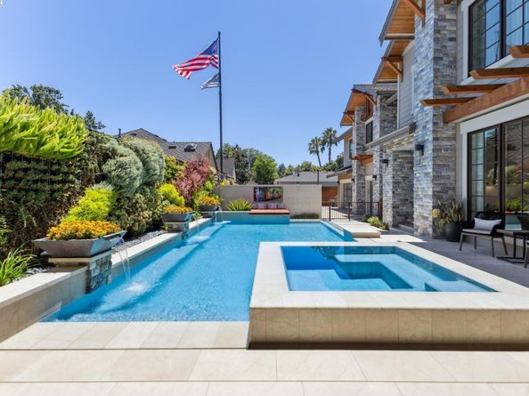363 Saint Mary St, Pleasanton CA 94566