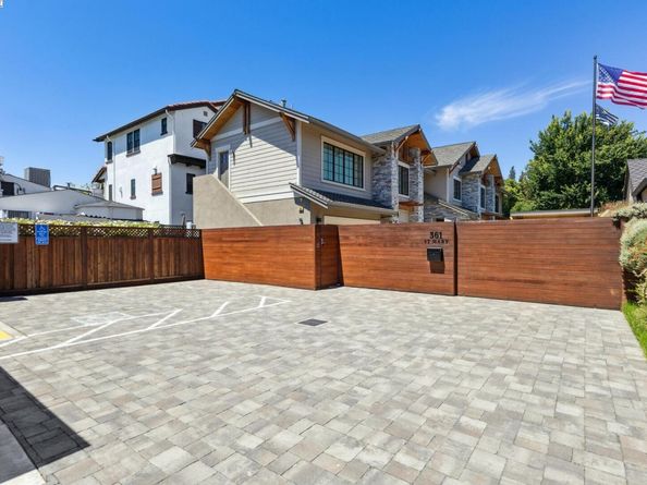 363 Saint Mary St, Pleasanton CA 94566
