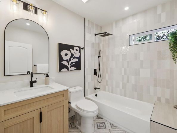 2507 Maxwell Ave, Oakland CA 94601
