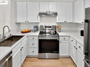 555 10Th St 113, Oakland CA 94607