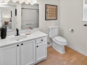 555 10Th St 113, Oakland CA 94607