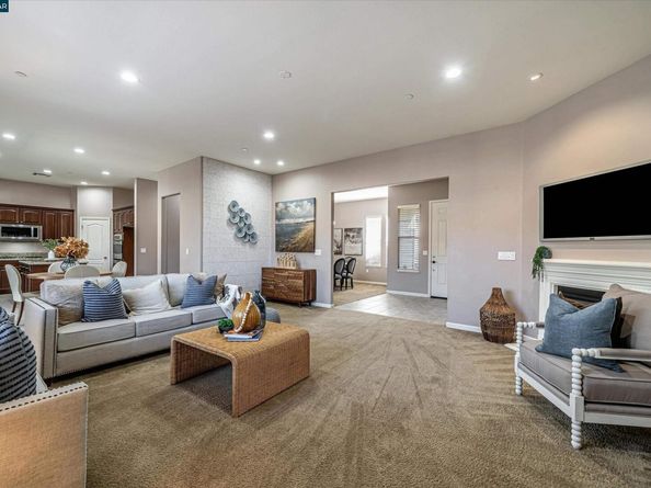 6432 Laurel Creek Pl, Livermore CA 94551