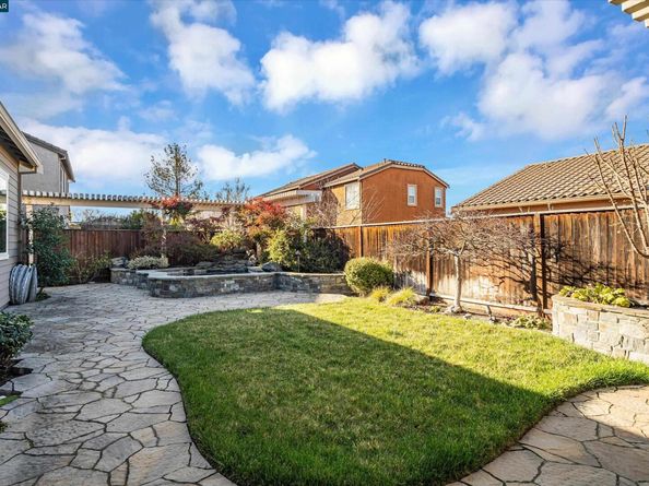 6432 Laurel Creek Pl, Livermore CA 94551