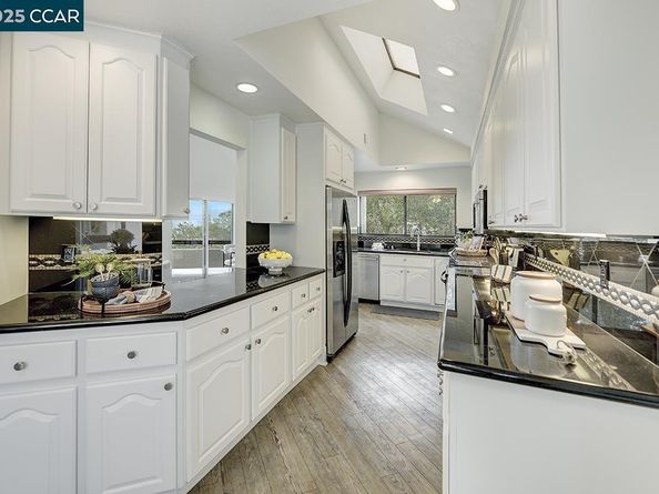 3535 Terra Granada Dr 4C, Walnut Creek CA 94595