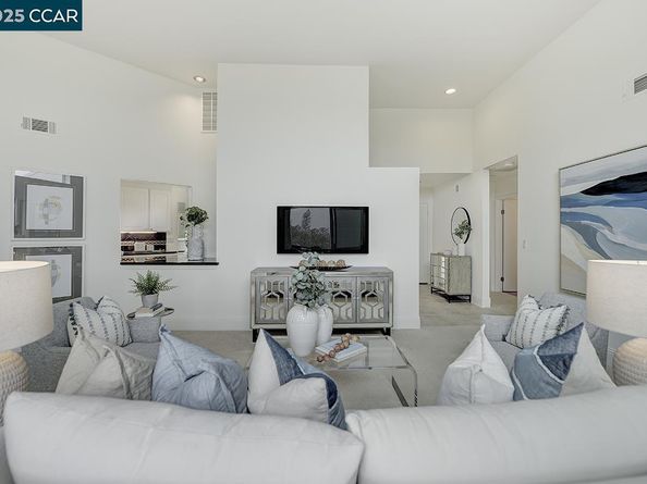 3535 Terra Granada Dr 4C, Walnut Creek CA 94595